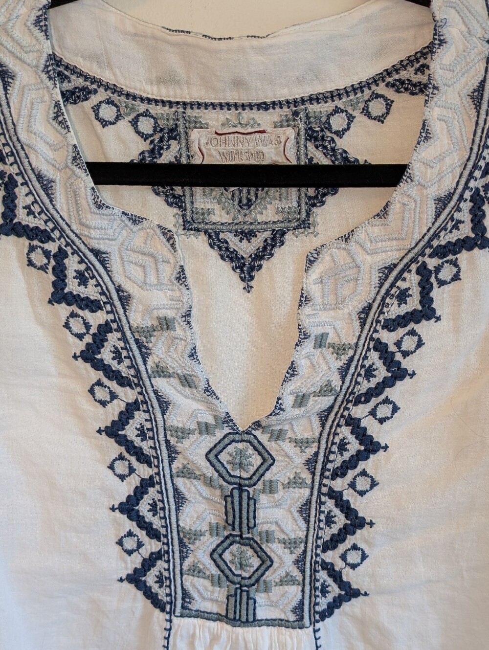 Johnny Was White Tunic with Navy Embroidery - Picture 2 of 5